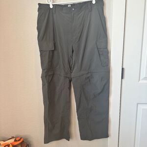 Men’s REI Grey Zip Off Outdoor Hiking Pants - Size XXL - EUC